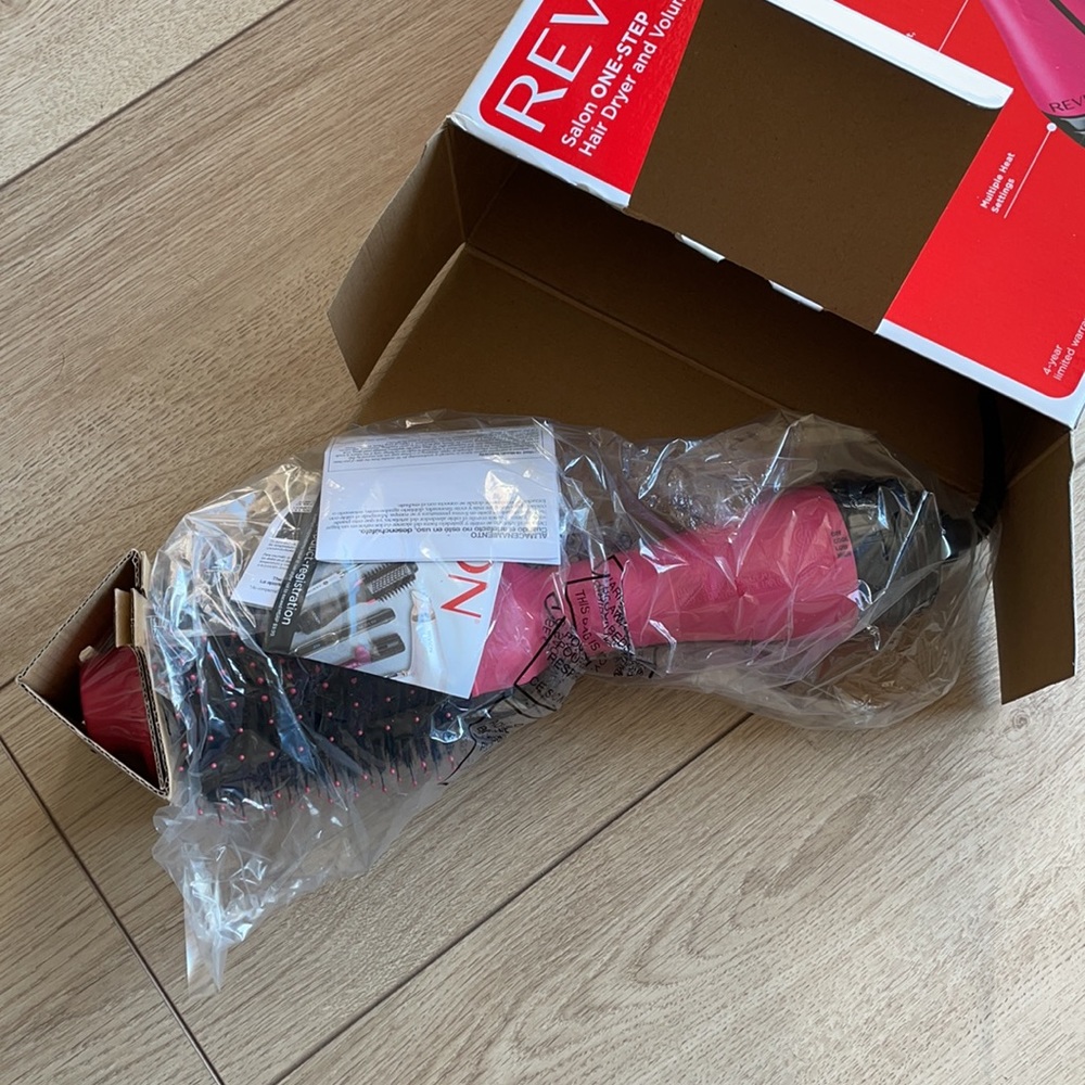 Revlon One-Step Volumizer Hair Dryer, Black / Pink